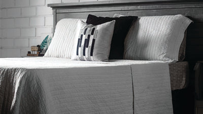 The Benefits of Using a Duvet Cover Set for Your Comforter